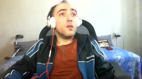 bentish online show from 11/18/25, 07:57