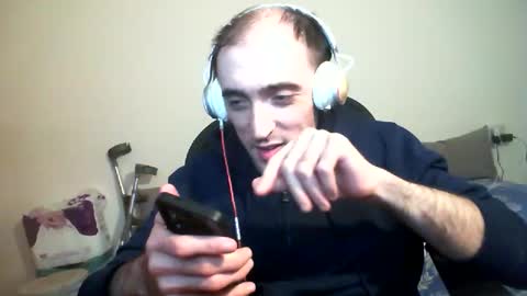 Snapshot of bentish chatting on 01/11/26, 05:07 bentish online show from 01/11/26, 05:07