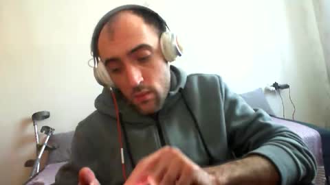 Snapshot of bentish chatting on 03/03/26, 10:43 bentish online show from 03/03/26, 10:43