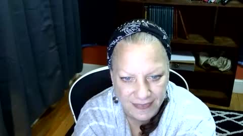 Snapshot of bentmountain chatting on 03/03/26, 07:53 DeniseDavid online show from 03/03/26, 07:53