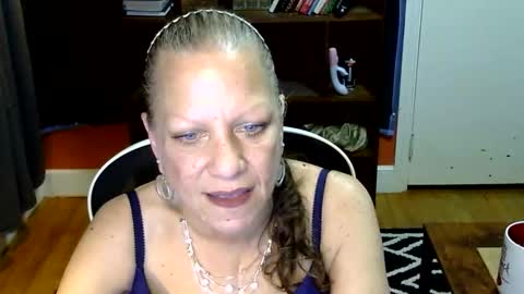 Snapshot of bentmountain chatting on 03/08/26, 02:59 DeniseDavid online show from 03/08/26, 02:59