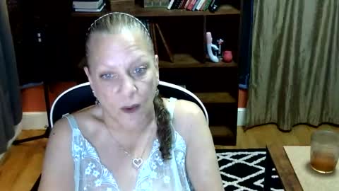 Snapshot of bentmountain chatting on 03/09/26, 04:16 DeniseDavid online show from 03/09/26, 04:16