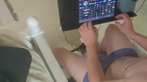 Snapshot of bentpilot chatting on 02/12/26, 04:13 bentpilot online show from 02/12/26, 04:13