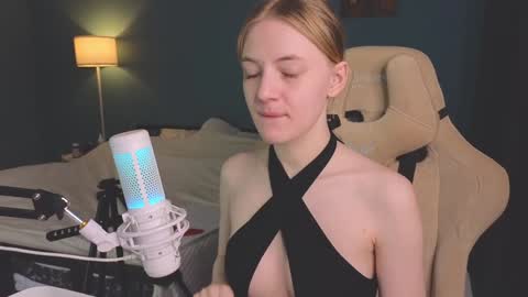 Alice online show from 02/06/25, 11:21