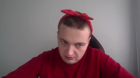 Snapshot of beny997360666 chatting on 11/03/25, 10:27 Dirk online show from 11/03/25, 10:27