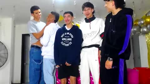 benz boys online show from 02/03/25, 12:25