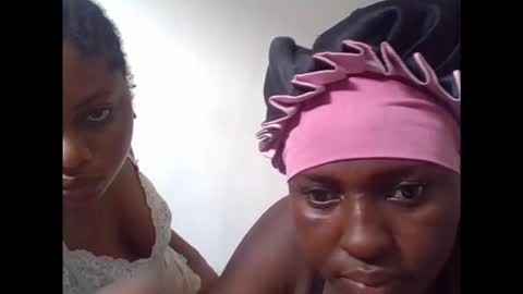 Snapshot of berbiexcunt chatting on 11/20/25, 09:09 berbiexcunt online show from 11/20/25, 09:09