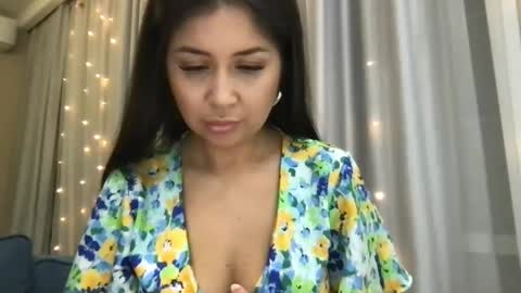 Snapshot of berca04 chatting on 03/05/25, 03:29 Karolina online show from 03/05/25, 03:29