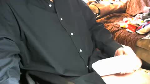 Snapshot of bergeeric1970 chatting on 01/05/25, 09:47 bergeeric1970 online show from 01/05/25, 09:47