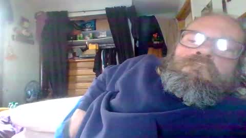 Snapshot of bergeeric1970 chatting on 11/10/25, 07:02 bergeeric1970 online show from 11/10/25, 07:02