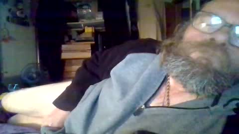 Snapshot of bergeeric1970 chatting on 11/12/25, 01:11 bergeeric1970 online show from 11/12/25, 01:11