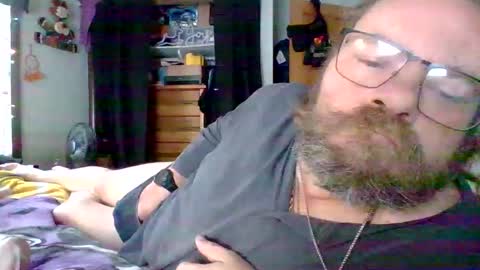 Snapshot of bergeeric1970 chatting on 01/10/26, 03:25 bergeeric1970 online show from 01/10/26, 03:25