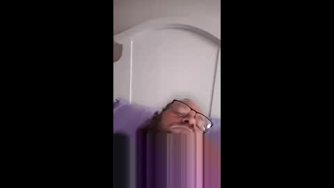 Snapshot of bergeeric1970 chatting on 03/25/26, 12:44 bergeeric1970 online show from 03/25/26, 12:44