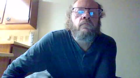 Snapshot of bergeeric1970 chatting on 03/30/26, 02:01 bergeeric1970 online show from 03/30/26, 02:01