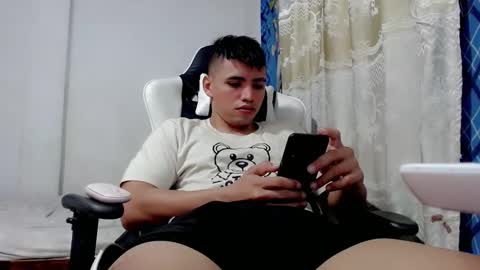 Bergon77 online show from 03/04/25, 11:54