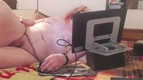 Snapshot of berlinerbaer1963 chatting on 09/10/25, 01:05 berlinerbaer1963 online show from 09/10/25, 01:05