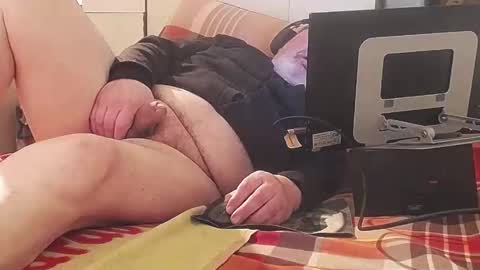 Snapshot of berlinerbaer1963 chatting on 09/23/25, 07:28 berlinerbaer1963 online show from 09/23/25, 07:28