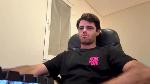 Berltex online show from 11/28/25, 03:31