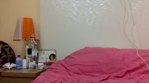 Snapshot of bermudatriangle12 chatting on 01/18/25, 02:58 tixxie  online show from 01/18/25, 02:58