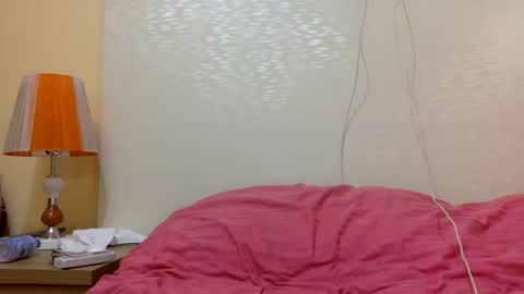 Snapshot of bermudatriangle12 chatting on 01/29/25, 03:54 tixxie  online show from 01/29/25, 03:54