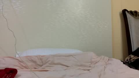 Snapshot of bermudatriangle12 chatting on 02/22/25, 05:12 tixxie  online show from 02/22/25, 05:12