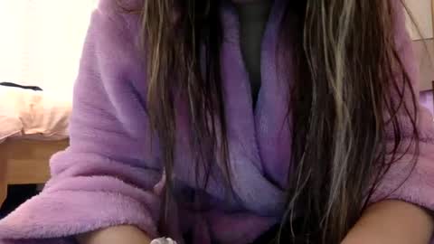 Snapshot of bermudatriangle12 chatting on 03/04/25, 04:49 tixxie  online show from 03/04/25, 04:49