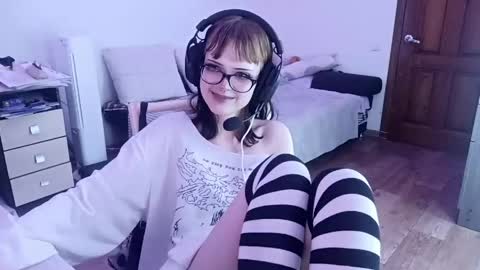 Lina online show from 04/15/26, 07:58