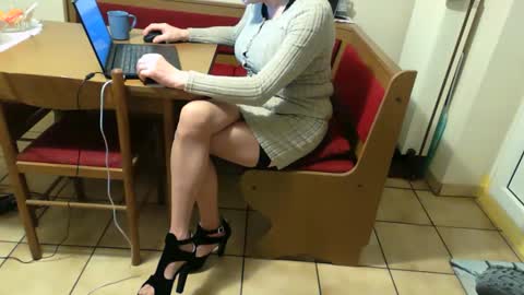 Bernadetanylon online show from 02/14/26, 07:16