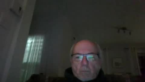 Snapshot of bernard1102 chatting on 03/10/25, 09:53 bernard1102 online show from 03/10/25, 09:53