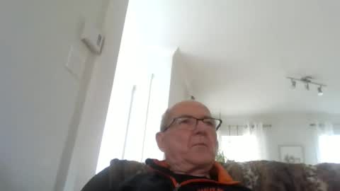 bernard1102 online show from 05/29/26, 01:09