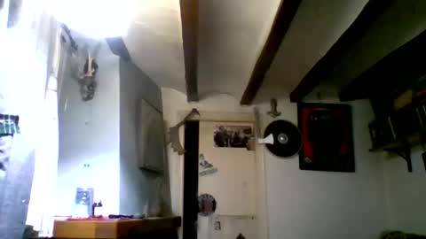 Snapshot of bernichaos77 chatting on 11/03/25, 02:02 bernichaos77 online show from 11/03/25, 02:02