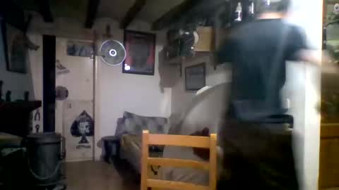 Snapshot of bernichaos77 chatting on 03/24/26, 01:54 bernichaos77 online show from 03/24/26, 01:54