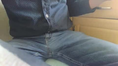 Snapshot of bernie6004 chatting on 04/12/26, 09:03 bernie6004 online show from 04/12/26, 09:03