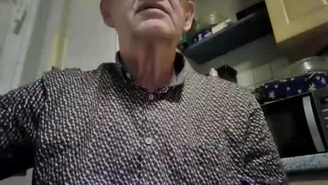 Snapshot of bernie6004 chatting on 04/21/26, 07:06 bernie6004 online show from 04/21/26, 07:06