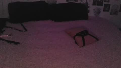 BerrieKitten online show from 10/26/25, 07:20