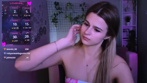 Snapshot of berry_alma chatting on 04/03/26, 07:23 Alma online show from 04/03/26, 07:23