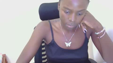 Snapshot of berryjuicey chatting on 03/17/26, 11:35 Juicey online show from 03/17/26, 11:35