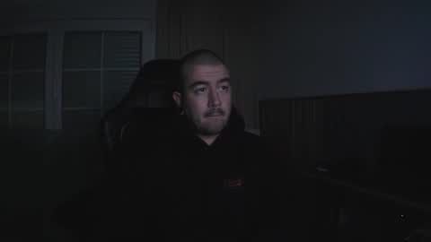 Snapshot of berto3389 chatting on 12/03/25, 01:57 berto3389 online show from 12/03/25, 01:57