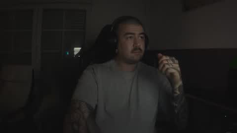 Snapshot of berto3389 chatting on 02/01/26, 01:37 berto3389 online show from 02/01/26, 01:37