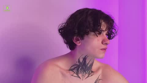 Snapshot of bertythompson chatting on 04/01/26, 06:49 BERTY online show from 04/01/26, 06:49