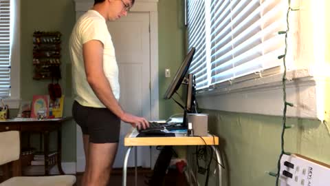 best_triam online show from 10/08/25, 10:18