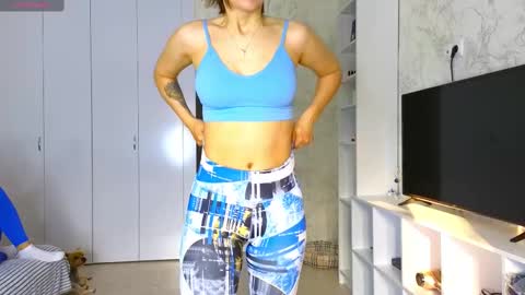 Snapshot of bestgirls2021 chatting on 03/01/25, 03:10 Hellen and Natali online show from 03/01/25, 03:10