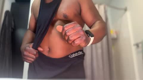 Snapshot of bestkeptsecre_t chatting on 01/24/25, 08:00 bestkeptsecre t online show from 01/24/25, 08:00