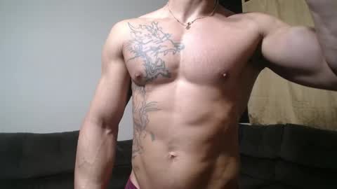 Snapshot of bestmuscle chatting on 04/17/26, 09:29 bestmuscle online show from 04/17/26, 09:29