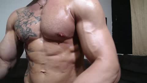 Snapshot of bestmuscle chatting on 05/05/26, 06:32 bestmuscle online show from 05/05/26, 06:32