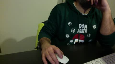 Snapshot of bestpeniseverseen chatting on 02/24/25, 09:31 bestpeniseverseen online show from 02/24/25, 09:31