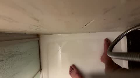 Snapshot of bestpeniseverseen chatting on 02/28/25, 04:10 bestpeniseverseen online show from 02/28/25, 04:10