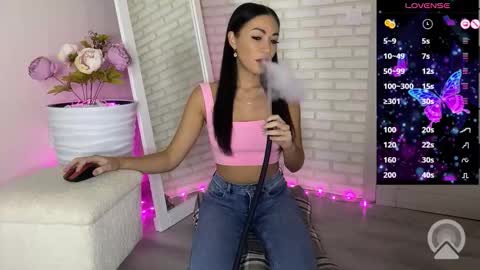 Snapshot of bestteya chatting on 10/17/25, 01:46 Teya online show from 10/17/25, 01:46