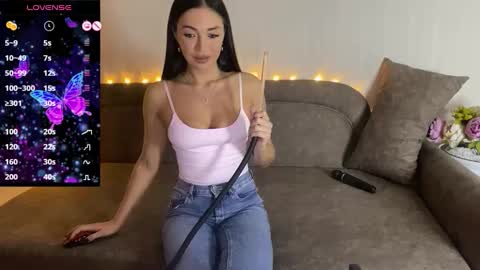 Snapshot of bestteya chatting on 12/01/25, 09:42 Teya online show from 12/01/25, 09:42