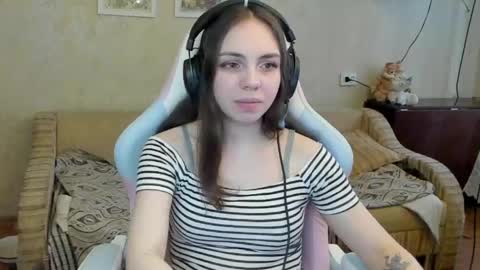 Snapshot of bethany_tease chatting on 03/01/26, 12:07 bethany_tease online show from 03/01/26, 12:07